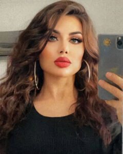 Zeynep - Gallery Image 12