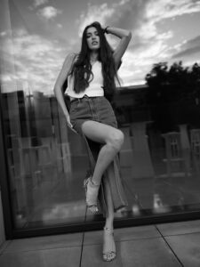 Amelia - Gallery Image 8