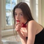 Dasha Taran - Gallery Image 2