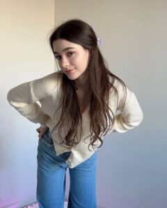 Dasha Taran - Gallery Image 1