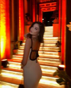 Alice - Gallery Image 6