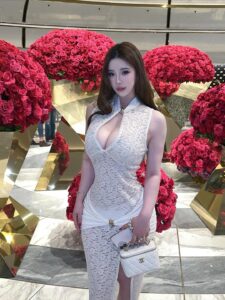 Angelica - Gallery Image 7